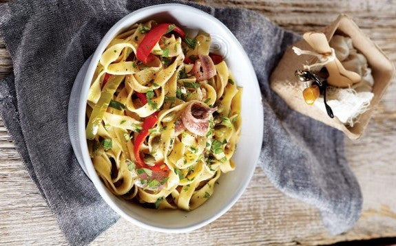 Greek Hilopites / Tagliatelle with caramelised red Peppers, Capers and Anchovies