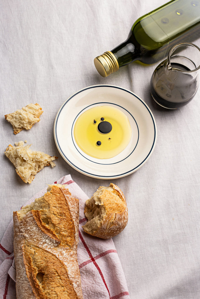 Organic vs Extra Virgin Olive Oil: What’s The Difference Really?