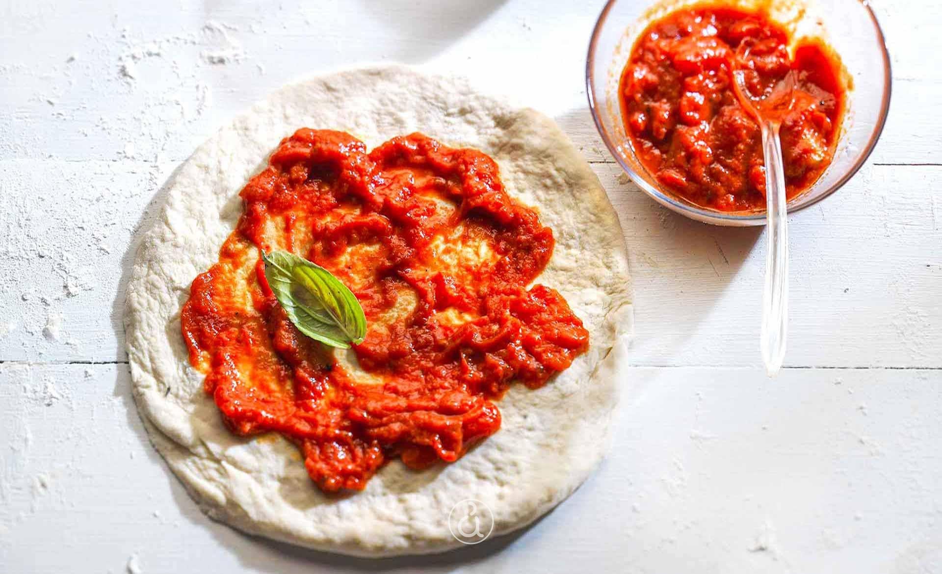 Handmade Greek Tomato Sauce with Onion 13